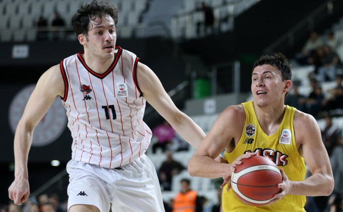 Manisa Basket, uzatmalarda güldü