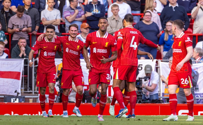 Liverpool, lig bitimine 4 hafta kala şampiyon oldu!