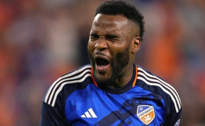 Aaron Boupendza, Süper Lig'e dönüyor