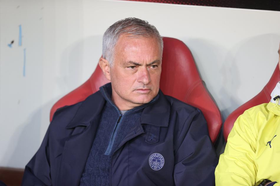 FENERBAHÇE'NİN 11'İ BELLİ Mİ?