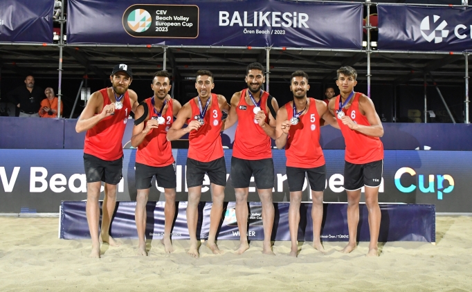 TVF Spor Lisesi plaj voleybolunda ikinci