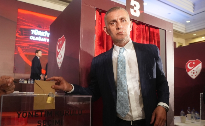 Trabzonspor tribünlerinden TFF'ye tepki!