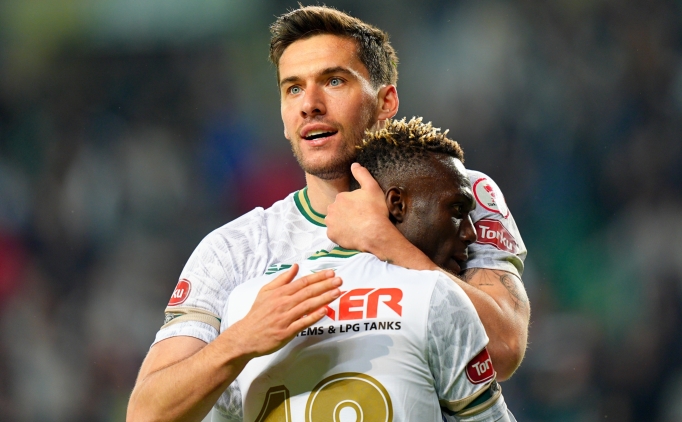 Ziraat Türkiye Kupası'nda ilk yarı finalist Konyaspor!