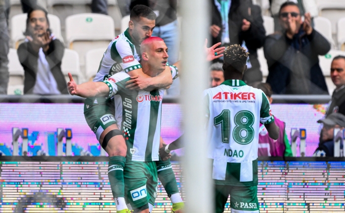 Konyaspor, yedek kulübesiyle uçtu!