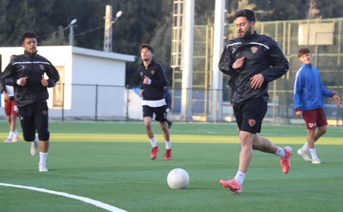 Hatayspor'da altyapı futbolcuları forma bekliyor