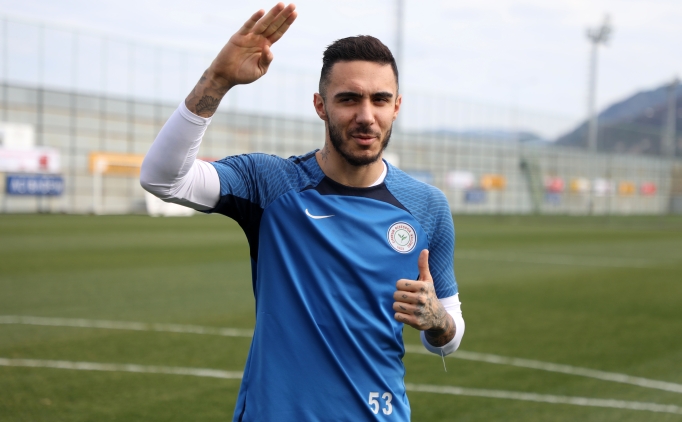 Beşiktaş'ta imza an meselesi: Emirhan Topçu