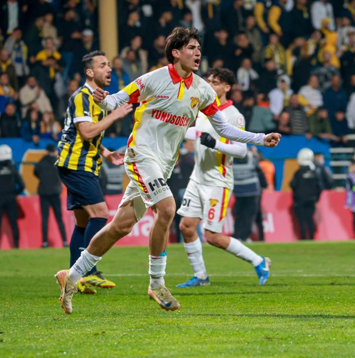 İZZET FURKAN MALAK