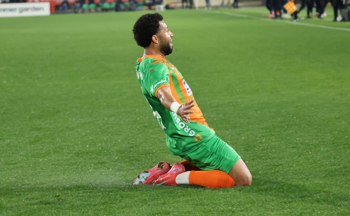 Tonny Vilhena ve Florent Hadergjonaj'dan maç sonu açıklamaları!