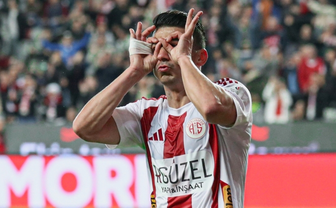 Antalyaspor, sahasında Samsunspor'u da geçti!