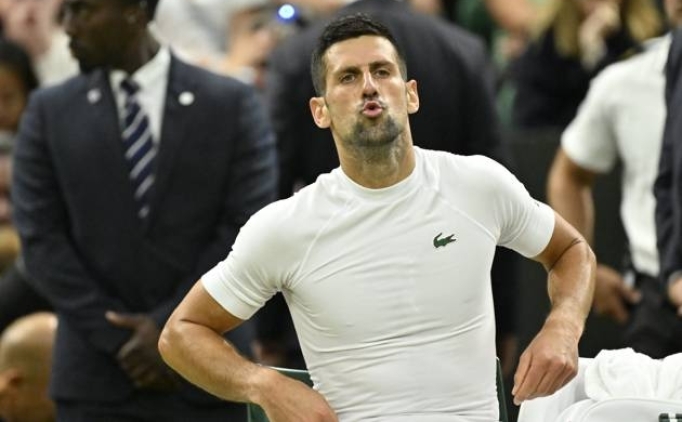 Djokovic, Wimbledon'da çeyrek finale yükseldi