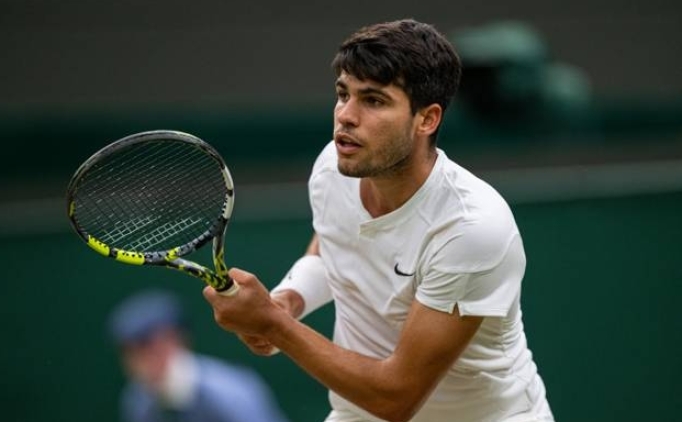 Alcaraz ve Medvedev, Wimbledon'da yarı finale çıktı