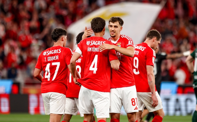 Benfica,Tirsense'yi üç golle geçerek finale yükseldi!