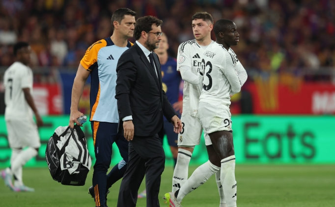 Real Madrid'e Mendy'den kötü haber!