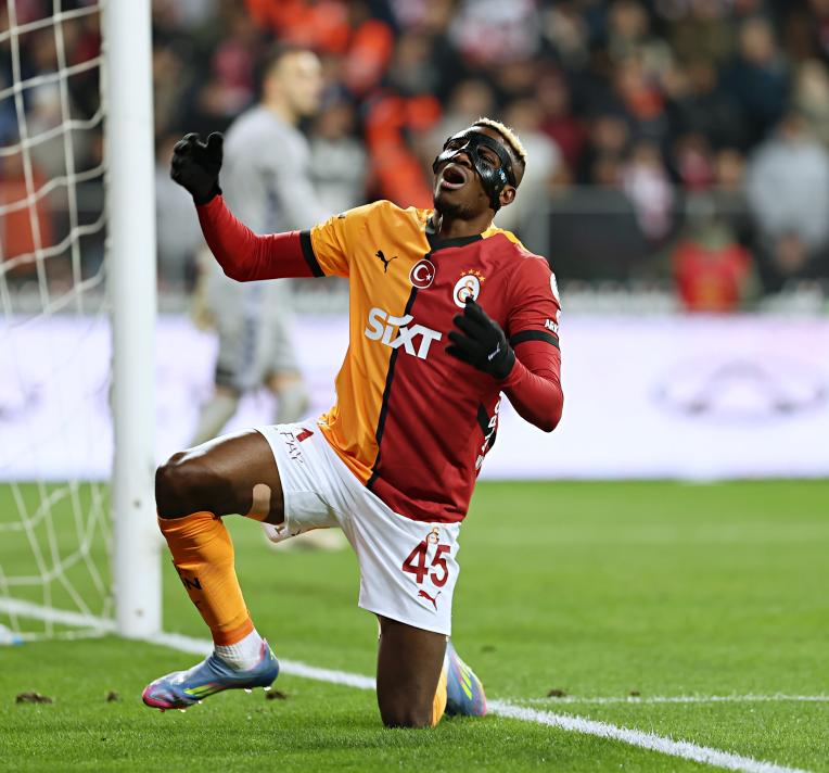 UNITED PUSUDA BEKLİYOR
